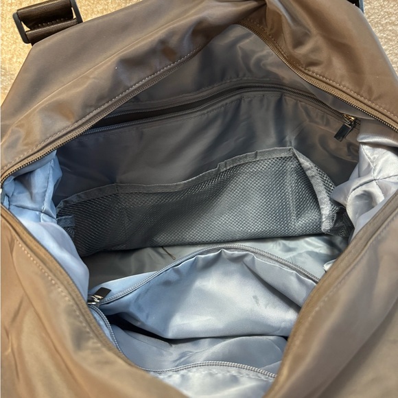 Weekender Travel bag with shoe compartment in coffee brown - Picture 10 of 10